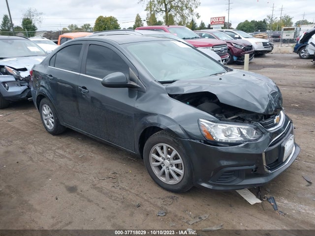 Chevrolet SONIC LT 2018 1G1JD5SH7J4110300 Image 1