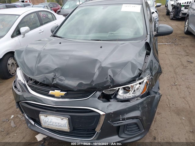 Chevrolet SONIC LT 2018 1G1JD5SH7J4110300 Image 6