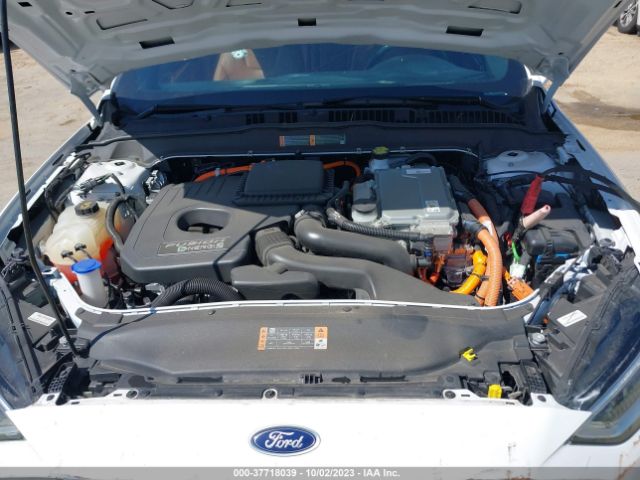 3FA6P0SU9KR175118 Ford Fusion Energi Titanium