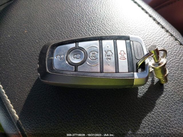 3FA6P0SU9KR175118 Ford Fusion Energi Titanium