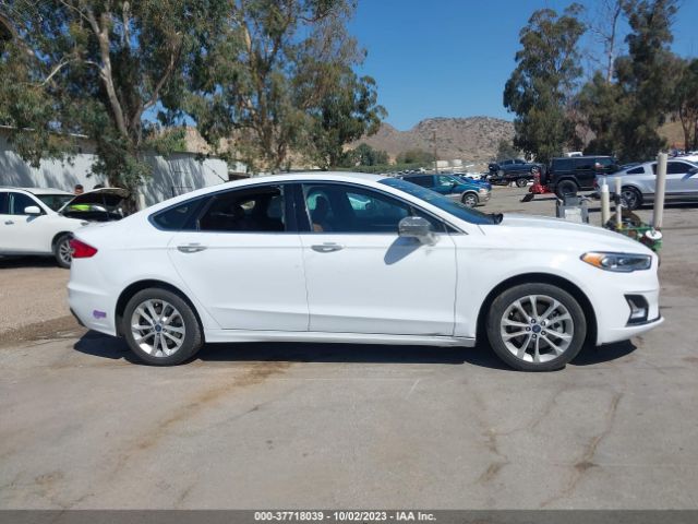 3FA6P0SU9KR175118 Ford Fusion Energi Titanium