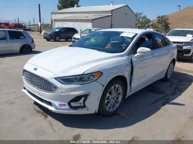 3FA6P0SU9KR175118 Ford Fusion Energi Titanium