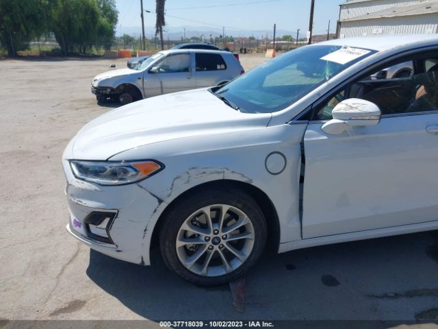 3FA6P0SU9KR175118 Ford Fusion Energi Titanium