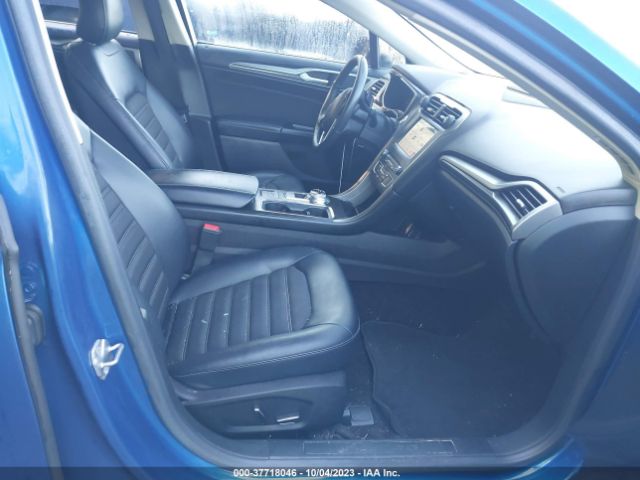 3FA6P0HD5HR269769 Ford FUSION SE