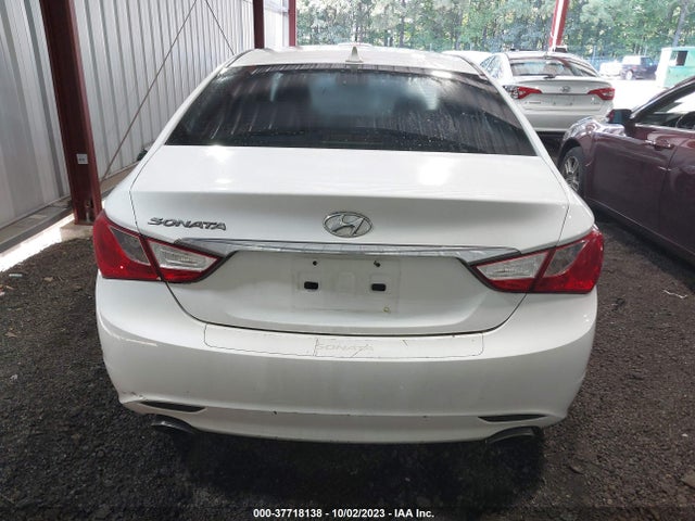 2011 HYUNDAI SONATA SE VIN: 5NPEC4AC5BH182720