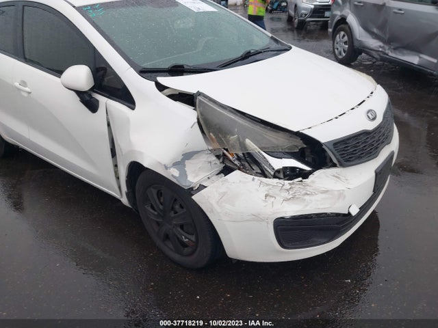KIA RIO LX 2014 KNADM4A30E6386670 Image 6