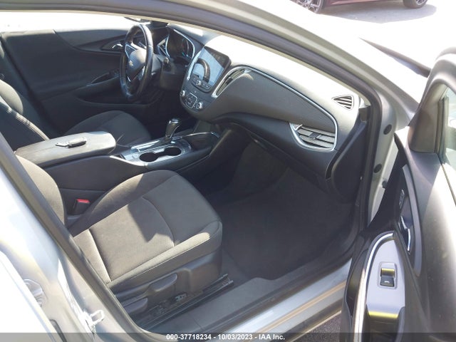 Chevrolet MALIBU LT 2018 1G1ZD5ST8JF249623 Image 5