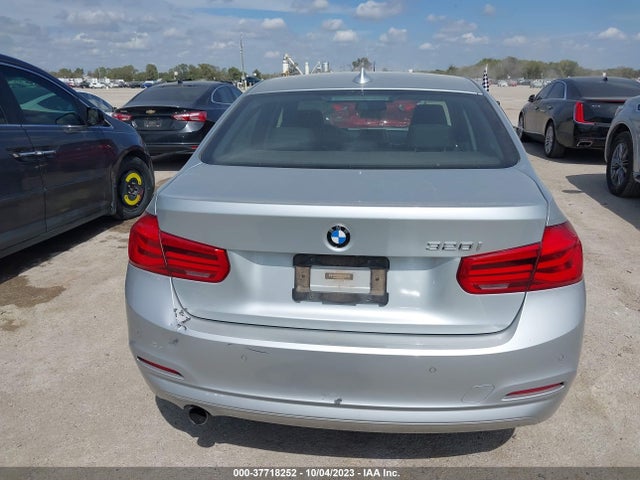 BMW 320i 2017 WBA8A9C59HK619530 Image 16
