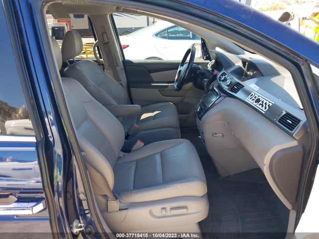 Honda Odyssey Touring 2014 5FNRL5H9XEB062836 Image 5