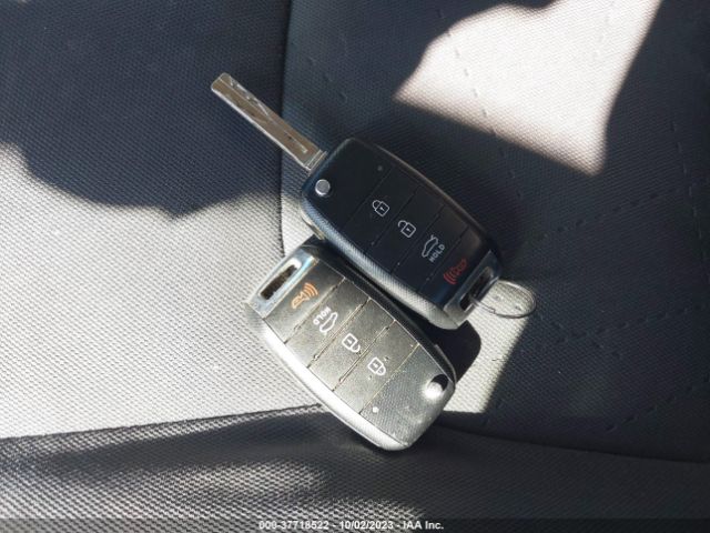 KNADN5A3XE6419435 KIA RIO EX