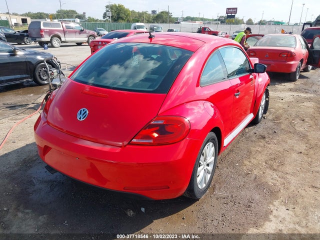 3VWFP7AT2EM627307 Volkswagen Beetle Coupe 2.5l Entry