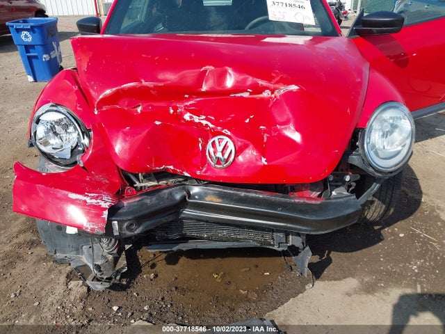 3VWFP7AT2EM627307 Volkswagen Beetle Coupe 2.5l Entry
