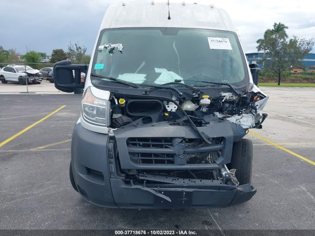 3C6TRVBG9JE146777 RAM Promaster Cargo Van