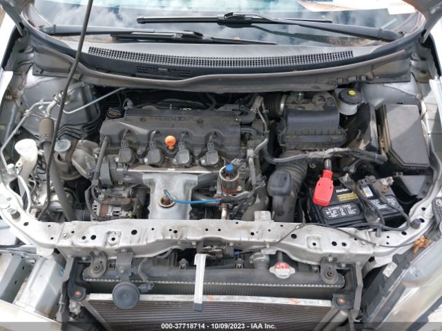 19XFB2F52FE102595 Honda Civic Sedan Lx
