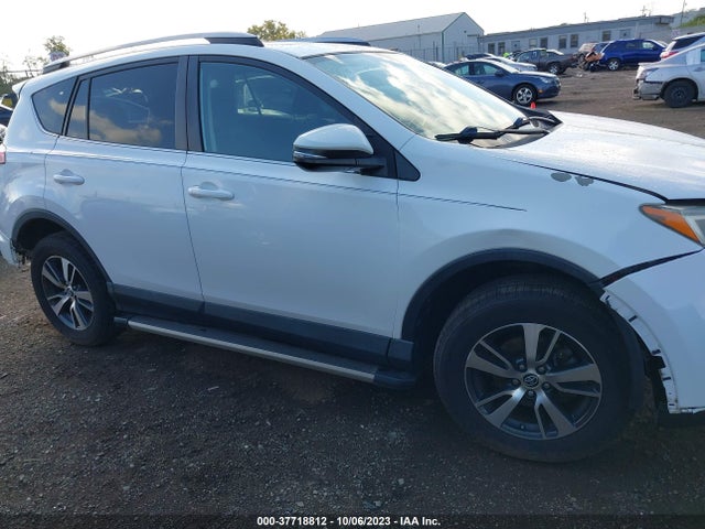 Toyota Rav4 Xle 2016 2T3WFREV1GW284259 Image 13