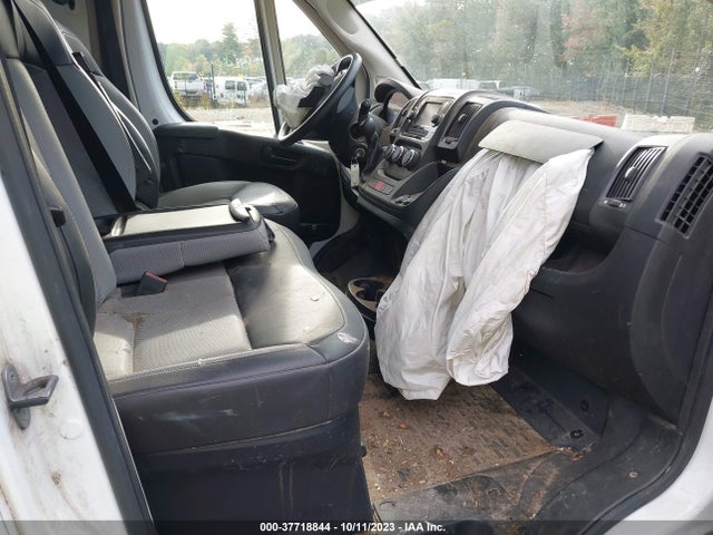 3C6TRVBG6JE104308 RAM Promaster Cargo Van