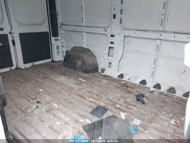 3C6TRVBG6JE104308 RAM Promaster Cargo Van