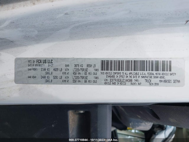 3C6TRVBG6JE104308 RAM Promaster Cargo Van
