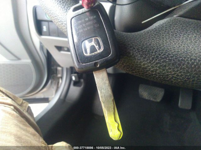 1HGCR2F34EA211821 Honda Accord Sedan Lx