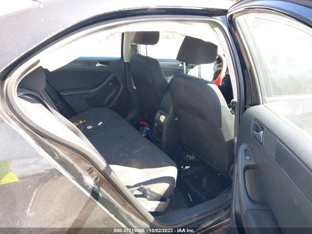 3VW2K7AJ2EM406608 Volkswagen Jetta Sedan S