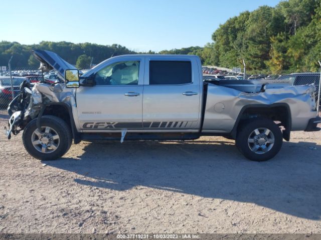 1GT12ZE8XFF514011 GMC Sierra 2500hd Slt