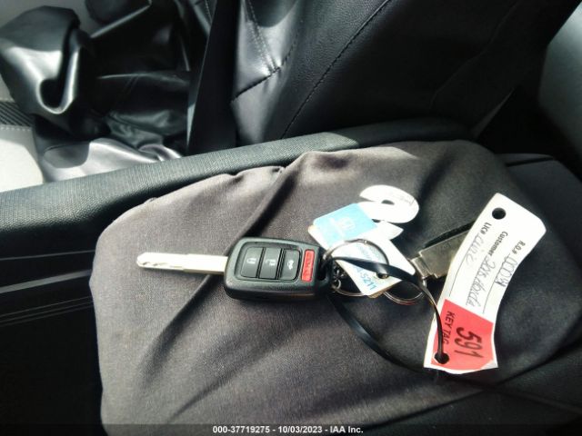 19XFC2F54JE005775 Honda Civic Sedan Lx