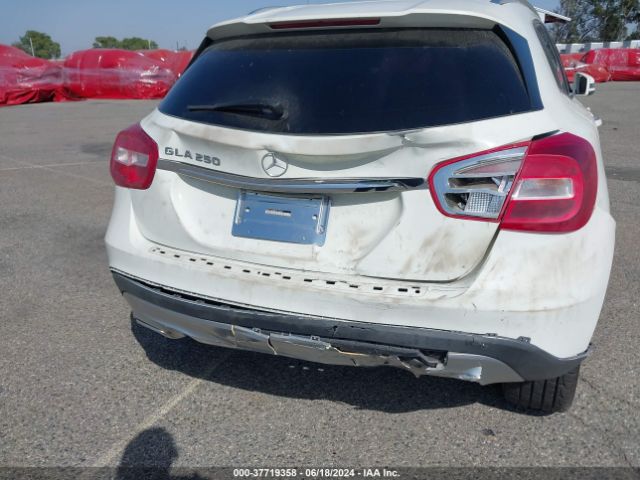 WDCTG4EB3GJ218264 Mercedes-Benz GLA 250
