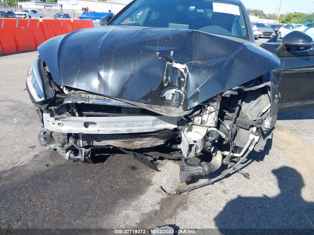 WAUENCF56JA085351 Audi A5 Sportback Premium Plus