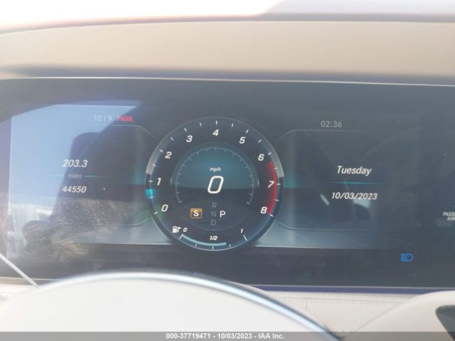 WDDUG8GB2KA470813 Mercedes-Benz S 560 4matic