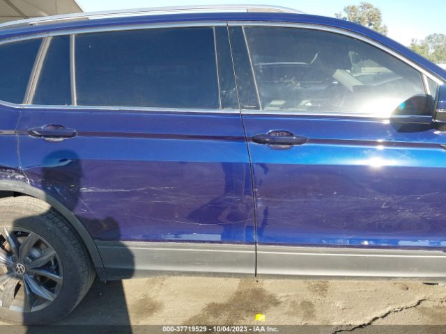 3VV3B7AX0NM172143 Volkswagen Tiguan 2.0t Se