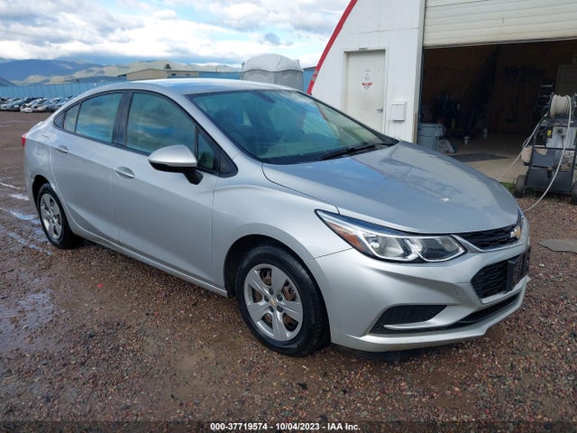Chevrolet Cruze Ls Auto 2018 1G1BC5SM3J7236110 zdjęcie główne