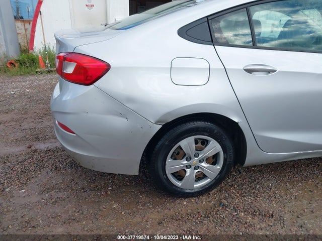 Chevrolet Cruze Ls Auto 2018 1G1BC5SM3J7236110 Image 6