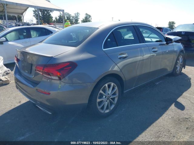 WDD3G4EB0LW040144 Mercedes-Benz A-class A 220