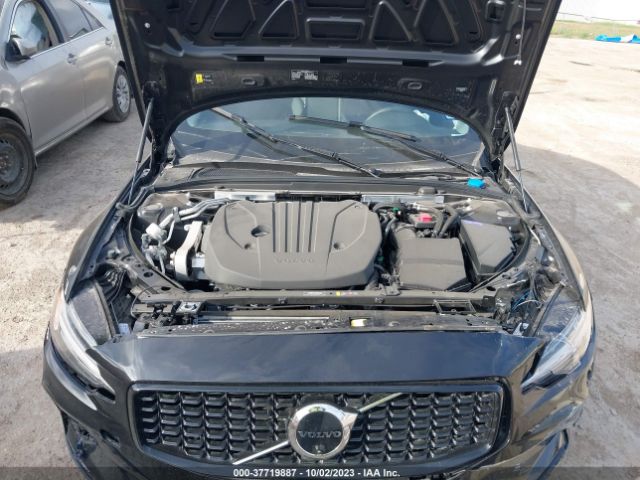 7JRL12TL0RG280682 Volvo S60 Plus Dark Theme