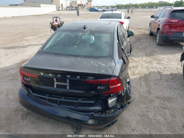 7JRL12TL0RG280682 Volvo S60 Plus Dark Theme