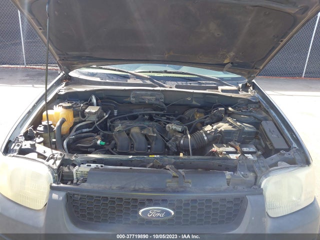 2004 FORD ESCAPE XLT VIN: 1FMCU03144KA88594