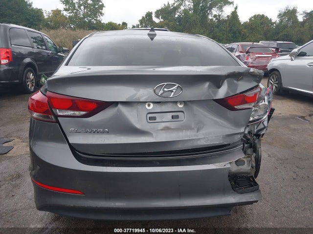 Hyundai Elantra Value Edition 2018 5NPD84LF8JH295791 Image 16