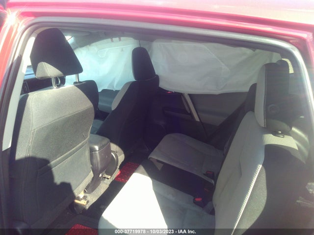 Toyota Rav4 Xle 2016 2T3RFREV1GW461082 Image 8