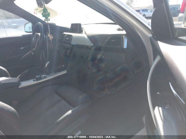 2018 BMW 3 SERIES WBA8B9G51JNV00494 Photo 4