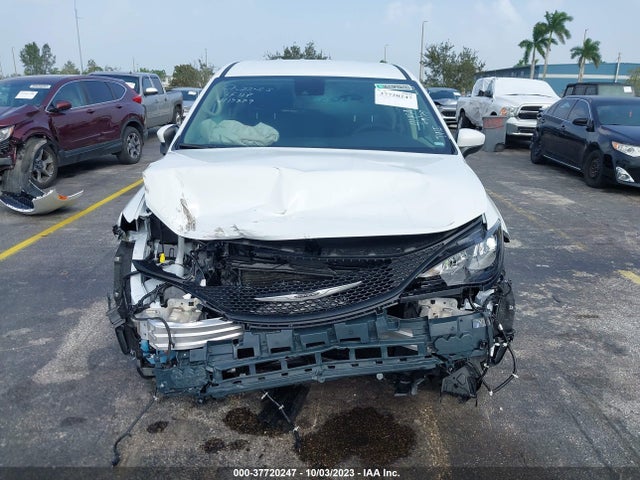 2C4RC1CG7PR625606 Chrysler Voyager Lx
