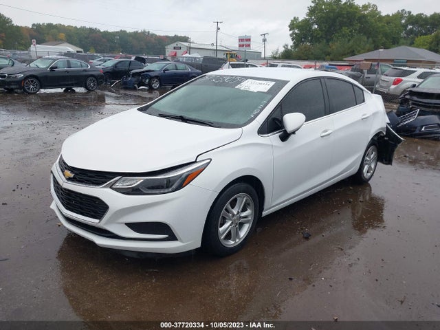 Chevrolet Cruze Lt Auto 2018 1G1BE5SM3J7175304 Image 2