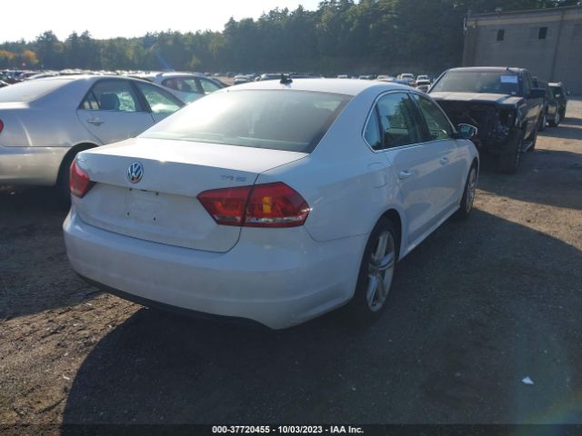 1VWBT7A34EC071691 Volkswagen Passat 1.8t Se