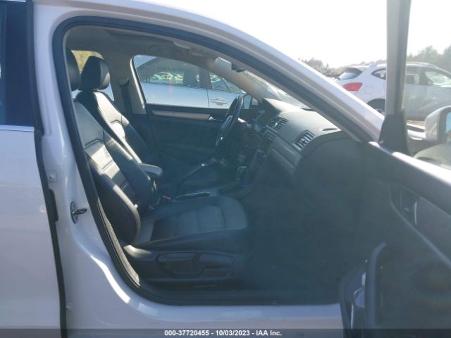 1VWBT7A34EC071691 Volkswagen Passat 1.8t Se