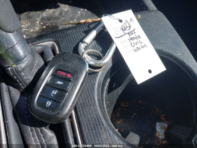 19XFL2H5XNE008778 Honda Civic Hatchback Lx