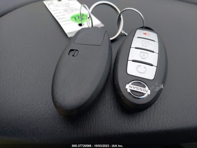 5N1DR2MM7JC623319 Nissan Pathfinder Sv
