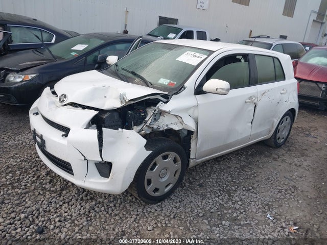 2013 SCION XD JTKKUPB46D1033518 Photo 1