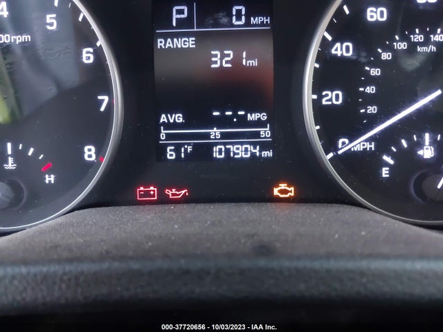 2017 HYUNDAI ELANTRA SE VIN: 5NPD84LF1HH026736