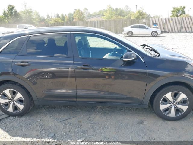 KNDCC3LC1H5050187 KIA NIRO EX