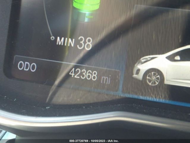 Chevrolet Spark Ev Lt 2014 KL8CL6S04EC524450 Image 3