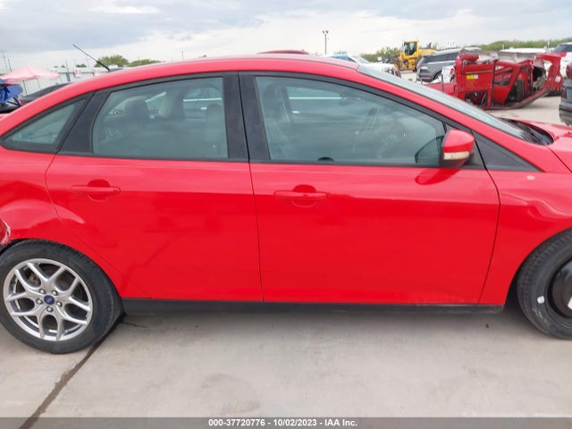 2015 FORD FOCUS SE VIN: 1FADP3F27FL302437
